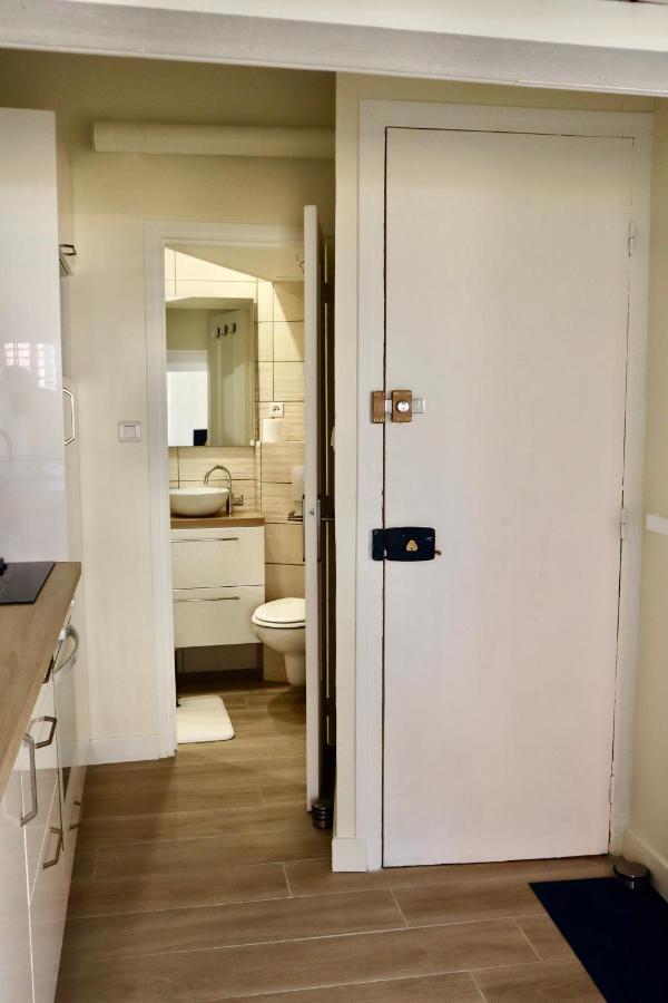 Lovely Split Appartment In The Heart Of The Old-Town Nizza Esterno foto
